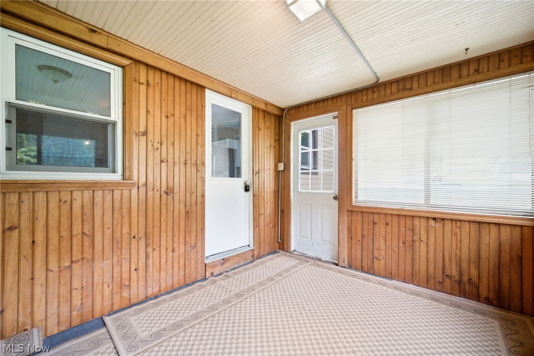 6917 Daisy Avenue Brecksville OH 44141
