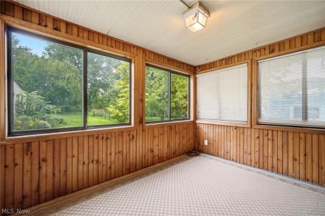 6917 Daisy Avenue Brecksville OH 44141