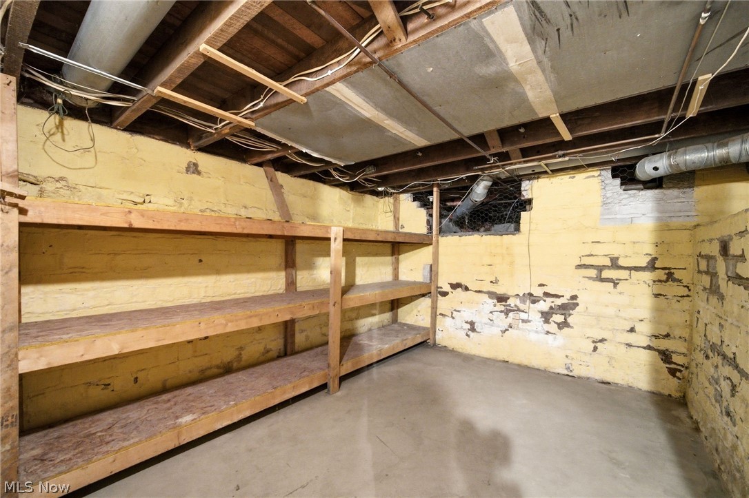 6917 Daisy Avenue Brecksville OH 44141