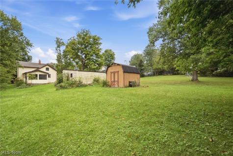 6917 Daisy Avenue Brecksville OH 44141