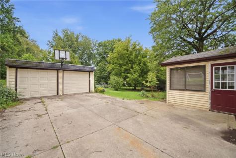 6917 Daisy Avenue Brecksville OH 44141