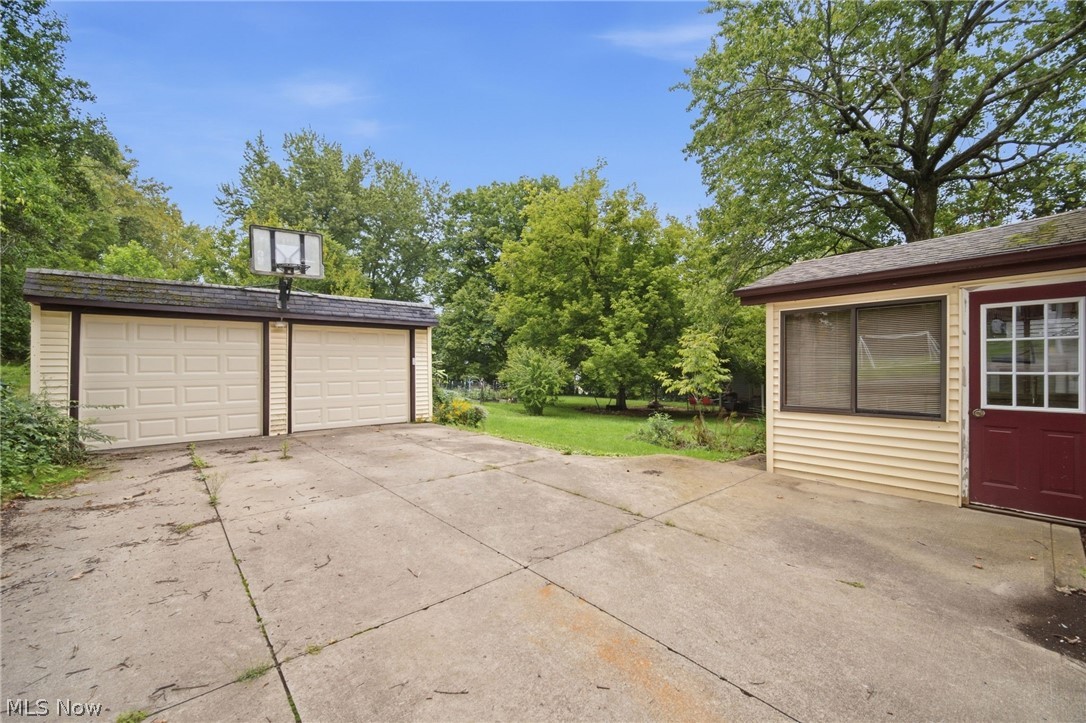 6917 Daisy Avenue Brecksville OH 44141