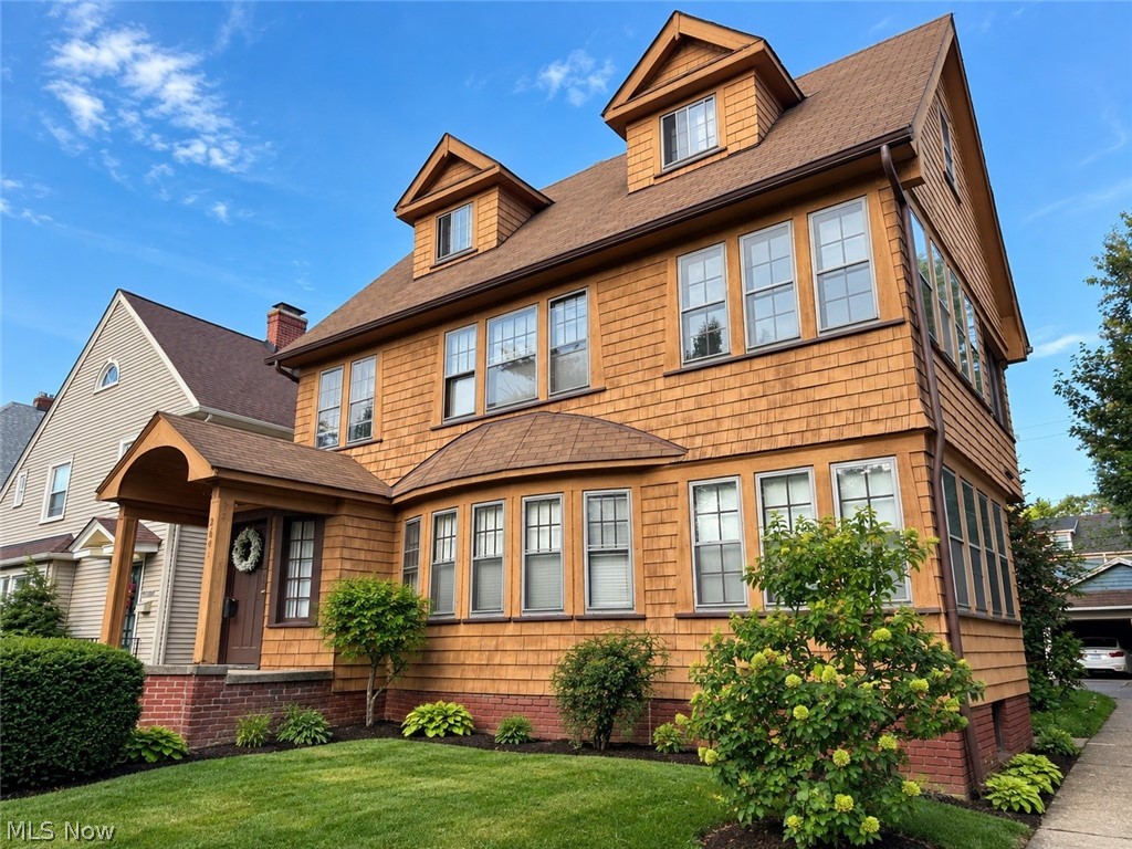 2641 Idlewood Road Cleveland Heights OH 44118