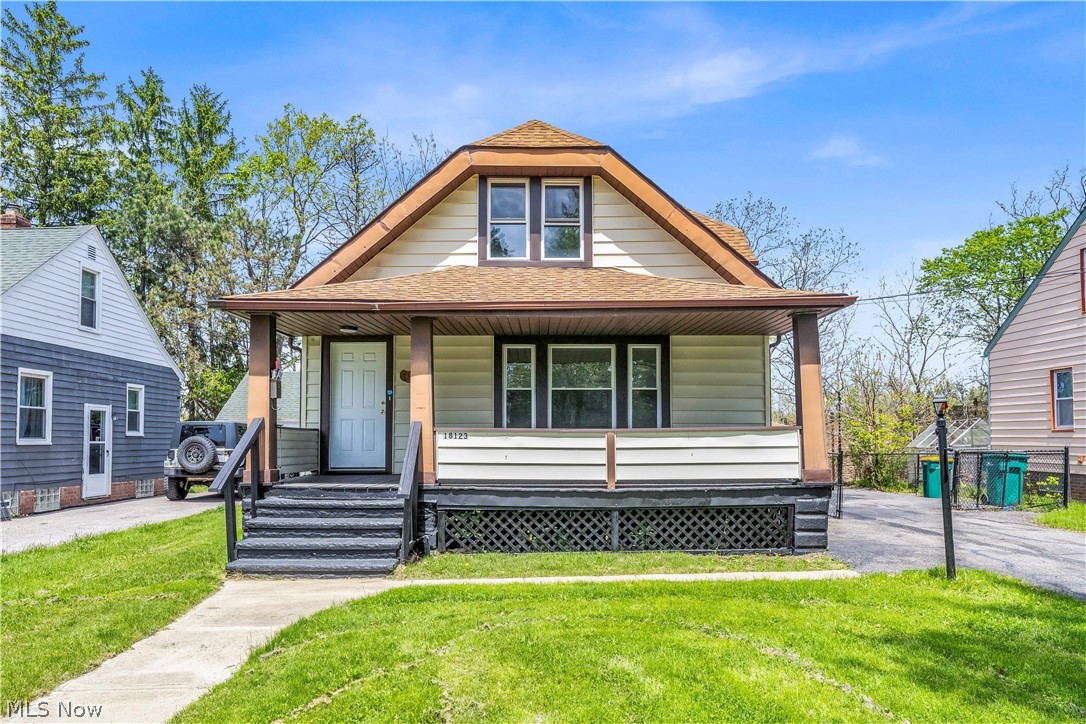 18123 Mccracken Road Maple Heights OH 44137