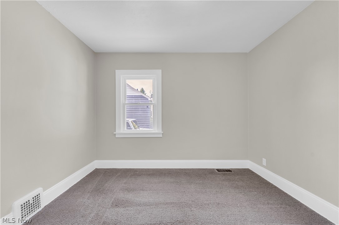 18123 Mccracken Road Maple Heights OH 44137