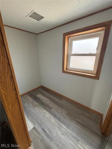 18603 Arrowhead Avenue Cleveland OH 44119