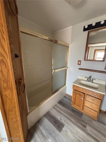18603 Arrowhead Avenue Cleveland OH 44119