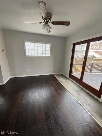 18603 Arrowhead Avenue Cleveland OH 44119