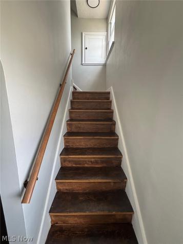 18603 Arrowhead Avenue Cleveland OH 44119