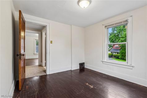 636 Polk Avenue Akron OH 44314