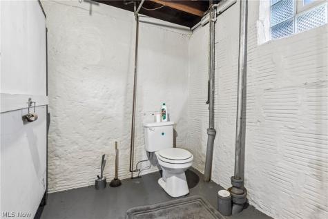 636 Polk Avenue Akron OH 44314