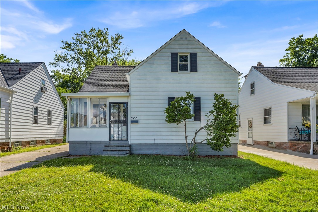 5535 Oakwood Avenue Maple Heights OH 44137