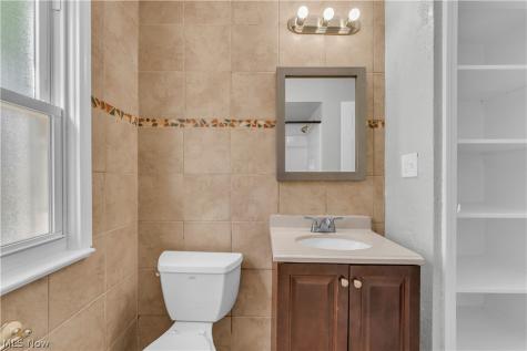 5535 Oakwood Avenue Maple Heights OH 44137