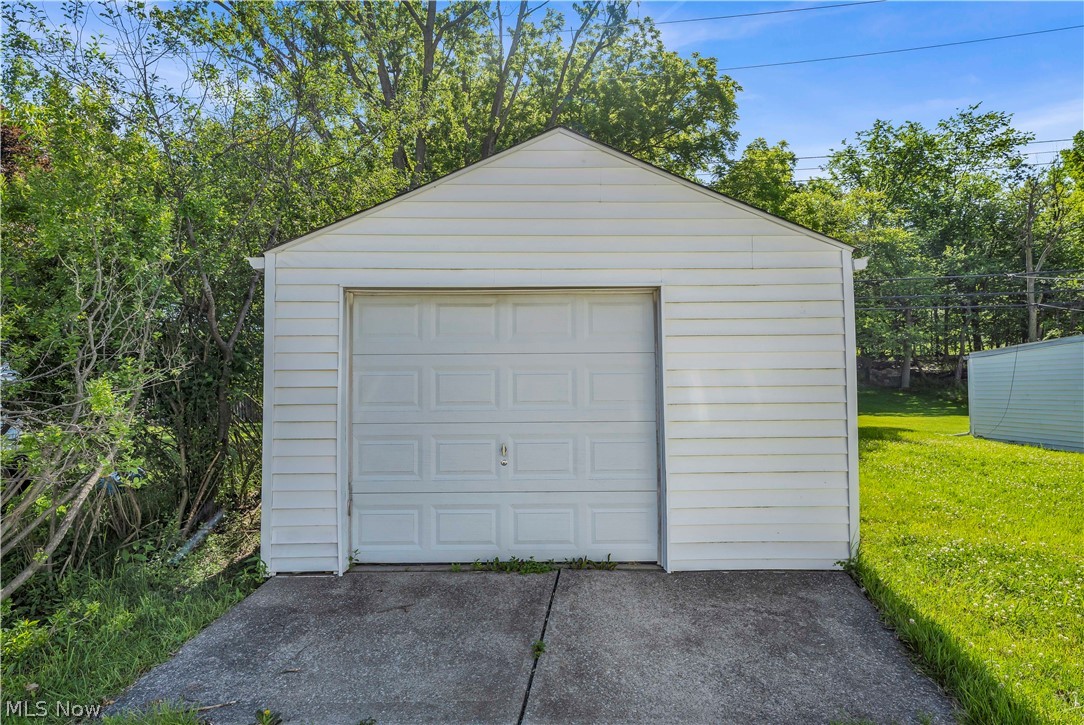 5535 Oakwood Avenue Maple Heights OH 44137