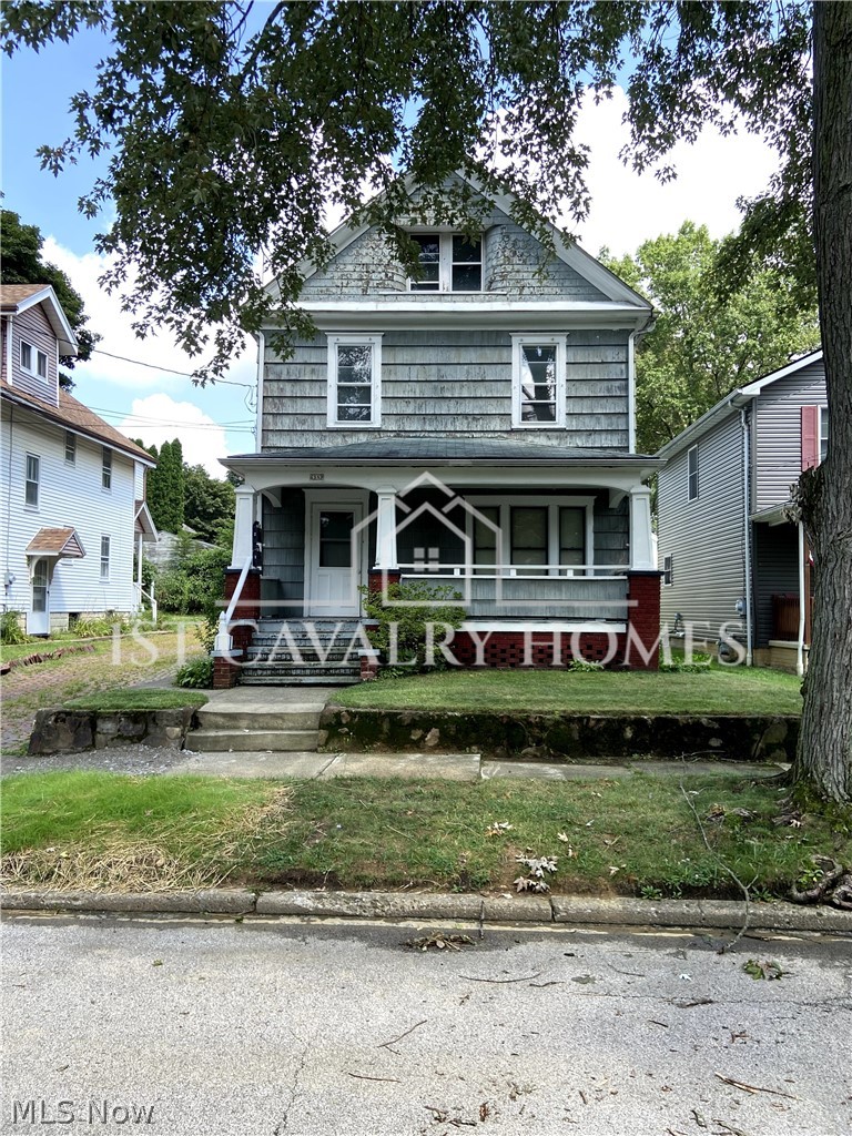 1383 Curtis Street Akron OH 44301