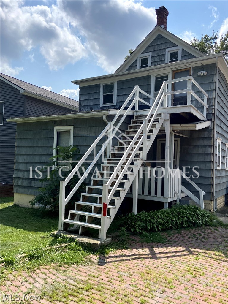 1383 Curtis Street Akron OH 44301