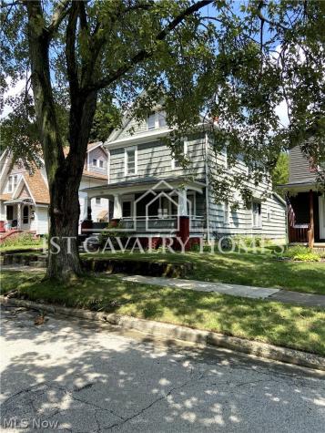 1383 Curtis Street Akron OH 44301