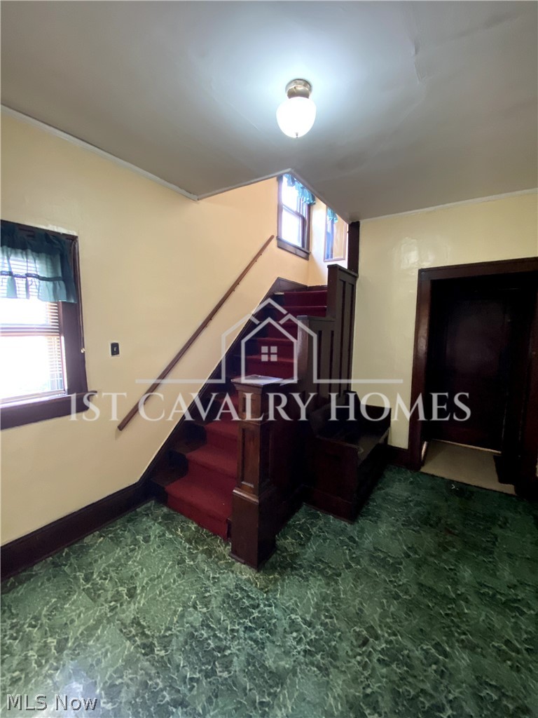1383 Curtis Street Akron OH 44301