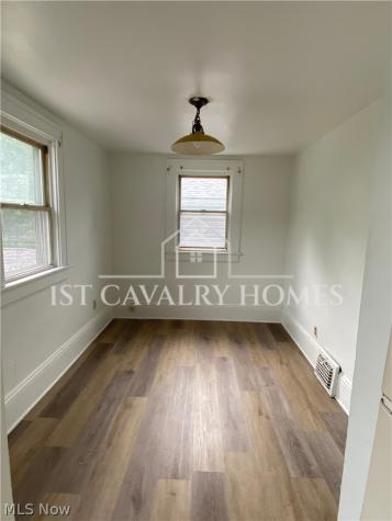 1383 Curtis Street Akron OH 44301