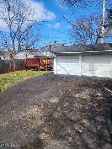 16117 Glendale Avenue Cleveland OH 44128