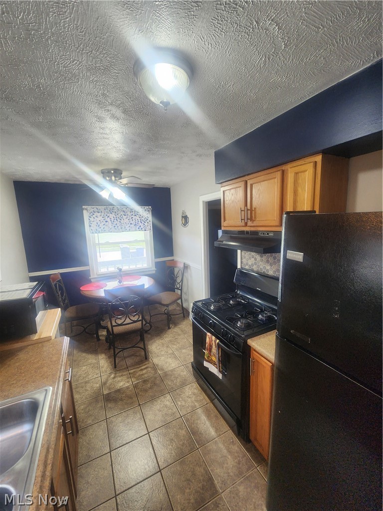 16117 Glendale Avenue Cleveland OH 44128