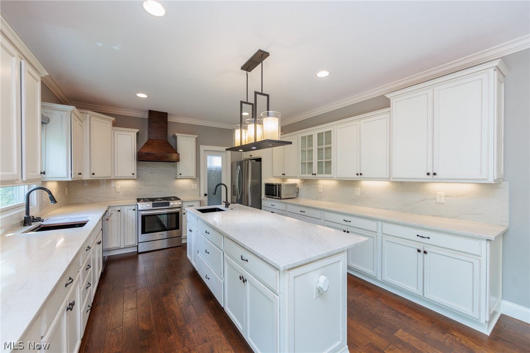 2 Creek Ridge Rocky River OH 44116