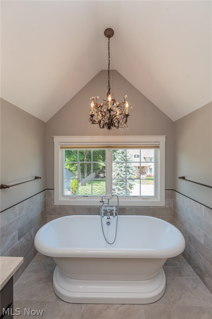 2 Creek Ridge Rocky River OH 44116