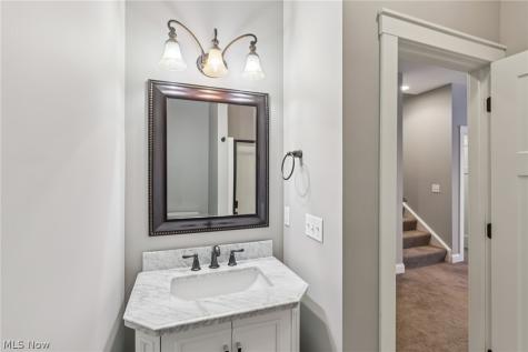 2 Creek Ridge Rocky River OH 44116