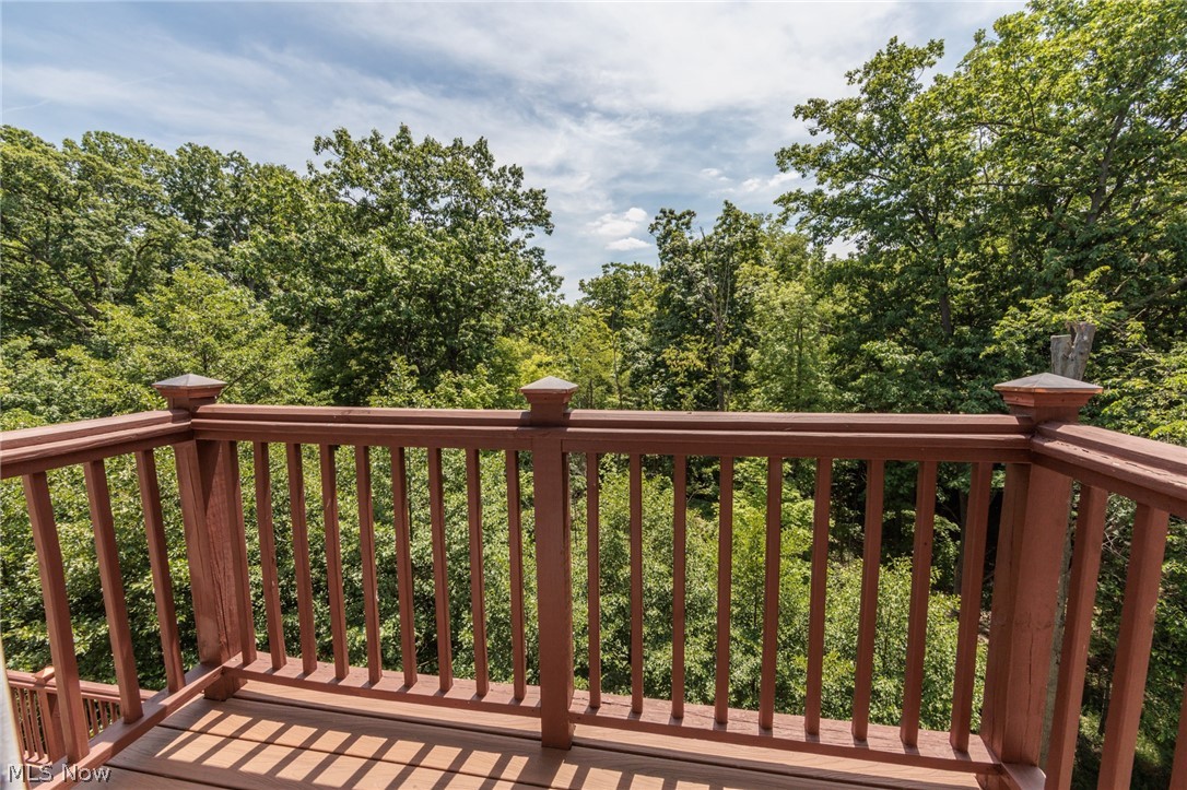 2 Creek Ridge Rocky River OH 44116