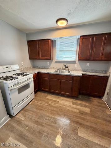 723 Mason Street Niles OH 44446