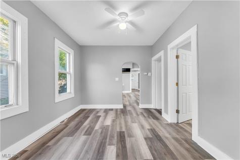 2115 W 96th Street Cleveland OH 44102