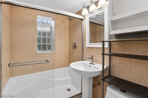 18963 Hilliard Boulevard Rocky River OH 44116