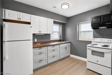 18963 Hilliard Boulevard Rocky River OH 44116