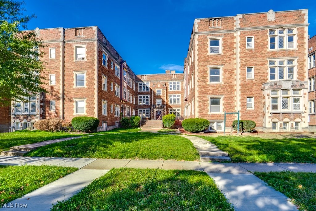 2828 S Moreland Boulevard Cleveland OH 44120