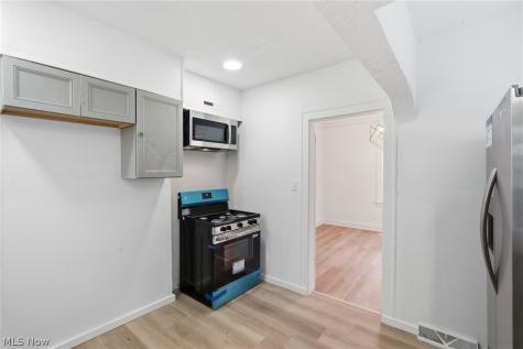 3428 Milverton Road Shaker Heights OH 44120