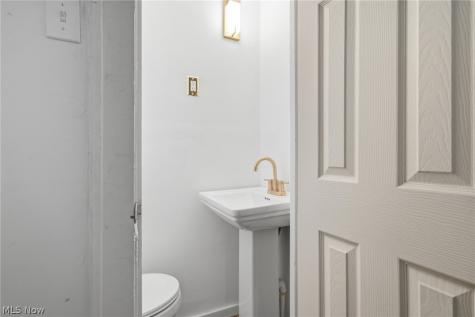 3428 Milverton Road Shaker Heights OH 44120