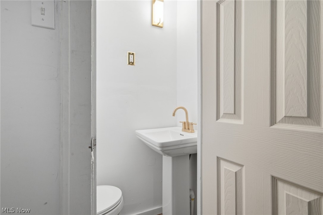 3428 Milverton Road Shaker Heights OH 44120