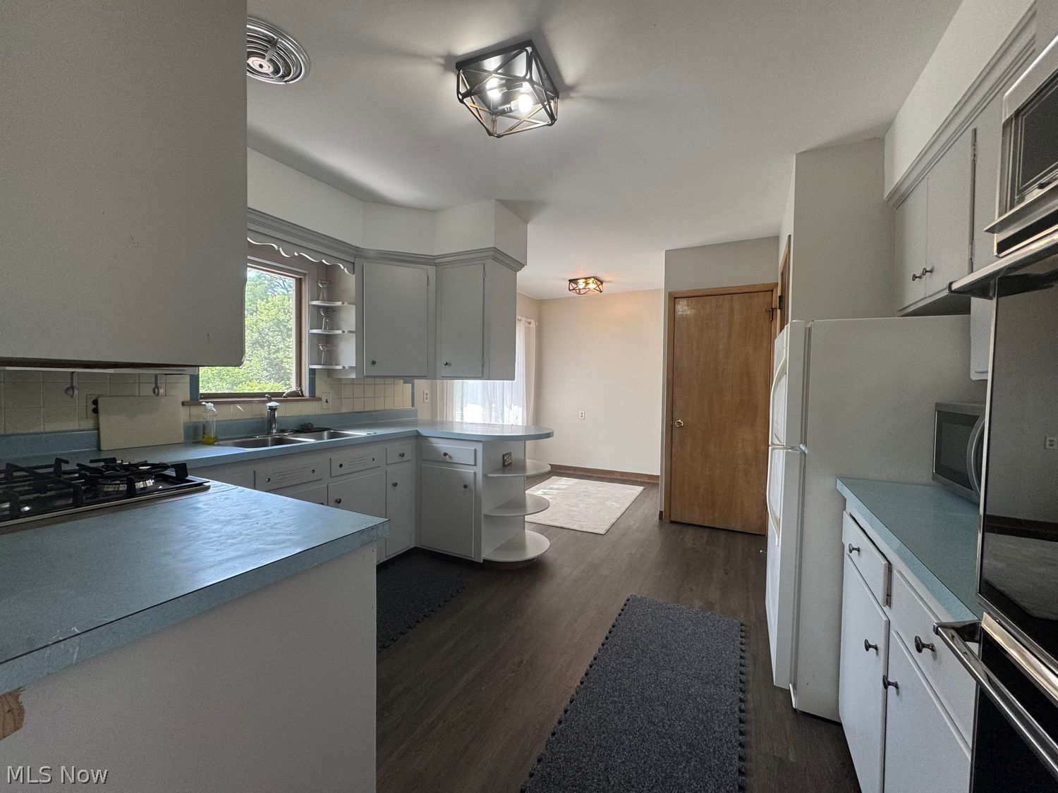 7726 York Road Parma Heights OH 44130