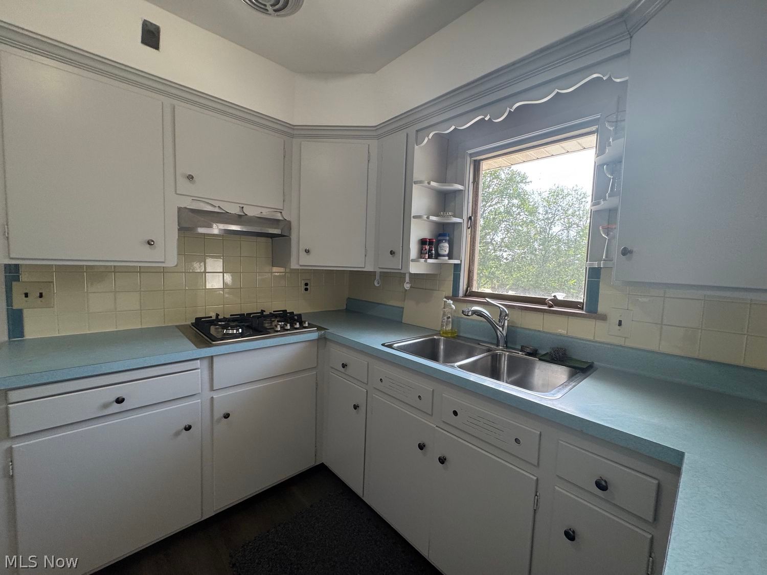 7726 York Road Parma Heights OH 44130