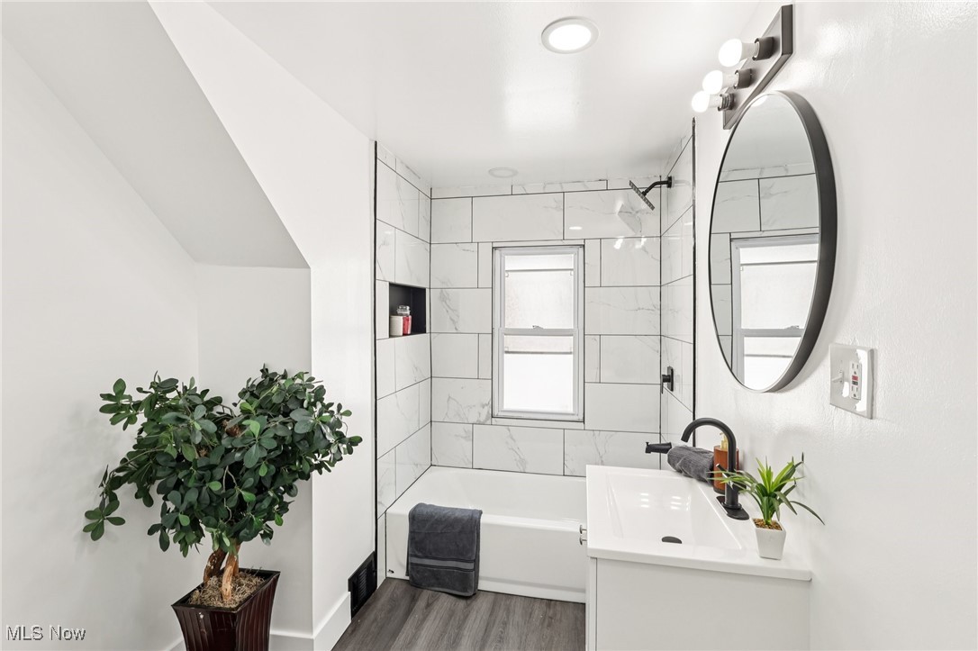 2821 E 127th Street Cleveland OH 44120