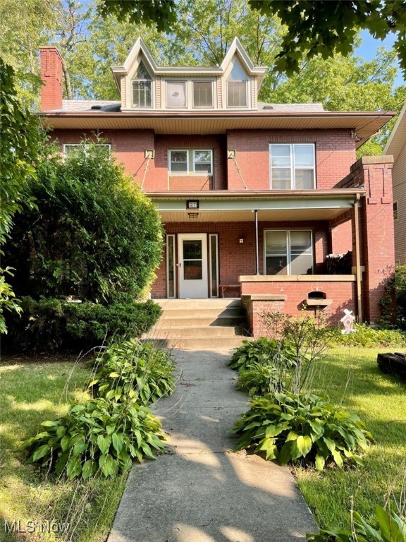 27 Casterton Avenue Akron OH 44303