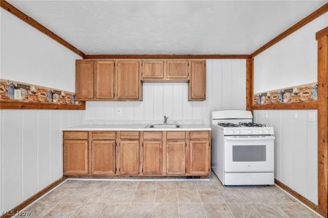 16321 Arcade Avenue Cleveland OH 44110