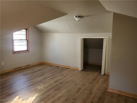 4287 E 162nd Street Cleveland OH 44128
