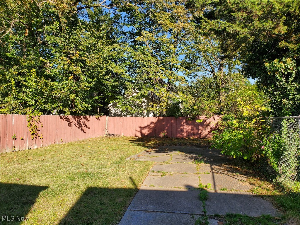 4287 E 162nd Street Cleveland OH 44128