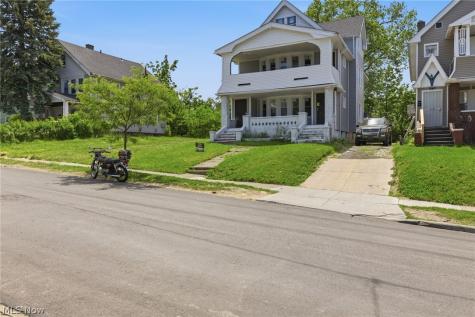 1842 Colonnade Road Cleveland OH 44112