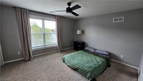 9337 Ellis Way Strongsville OH 44136