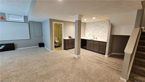 9337 Ellis Way Strongsville OH 44136