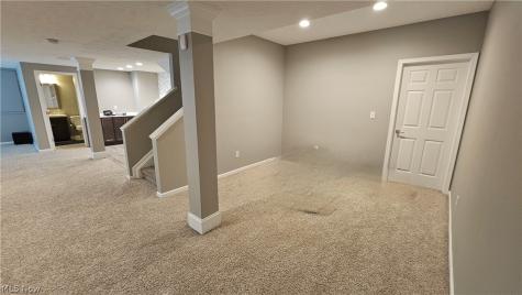 9337 Ellis Way Strongsville OH 44136