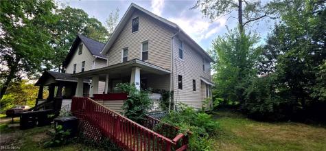 382 W Cedar Street Akron OH 44307