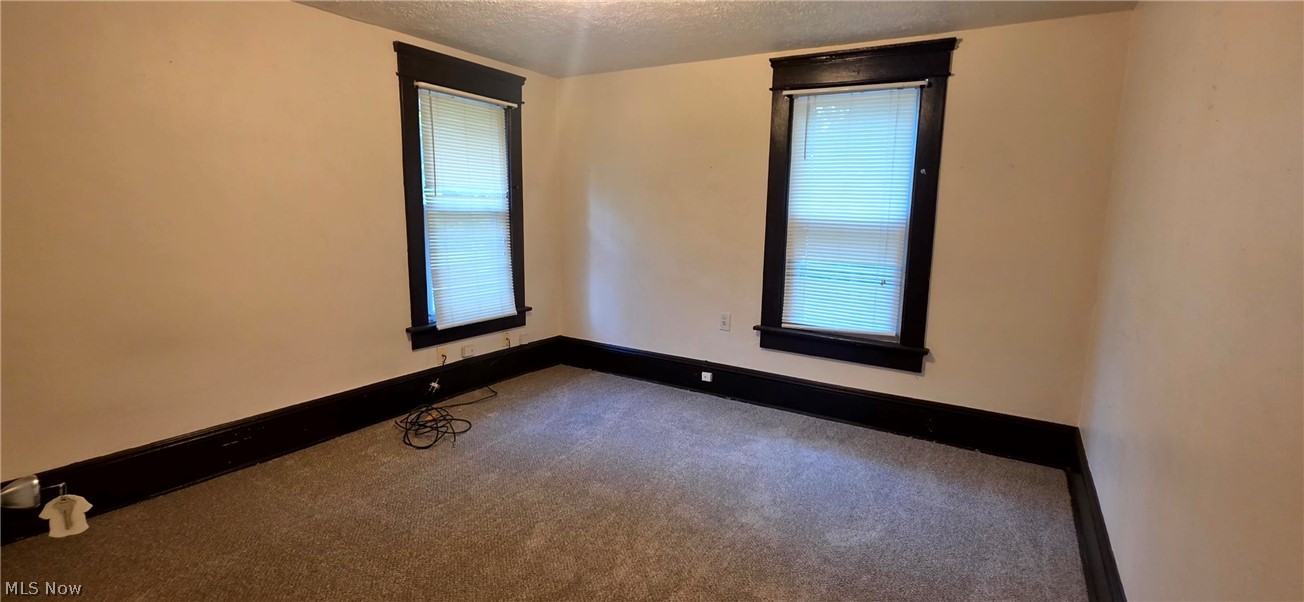 382 W Cedar Street Akron OH 44307